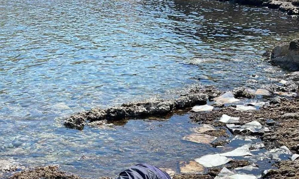 Θαλάσσια ρύπανση στη Ραφήνα: Άμεση κινητοποίηση του Λιμενικού